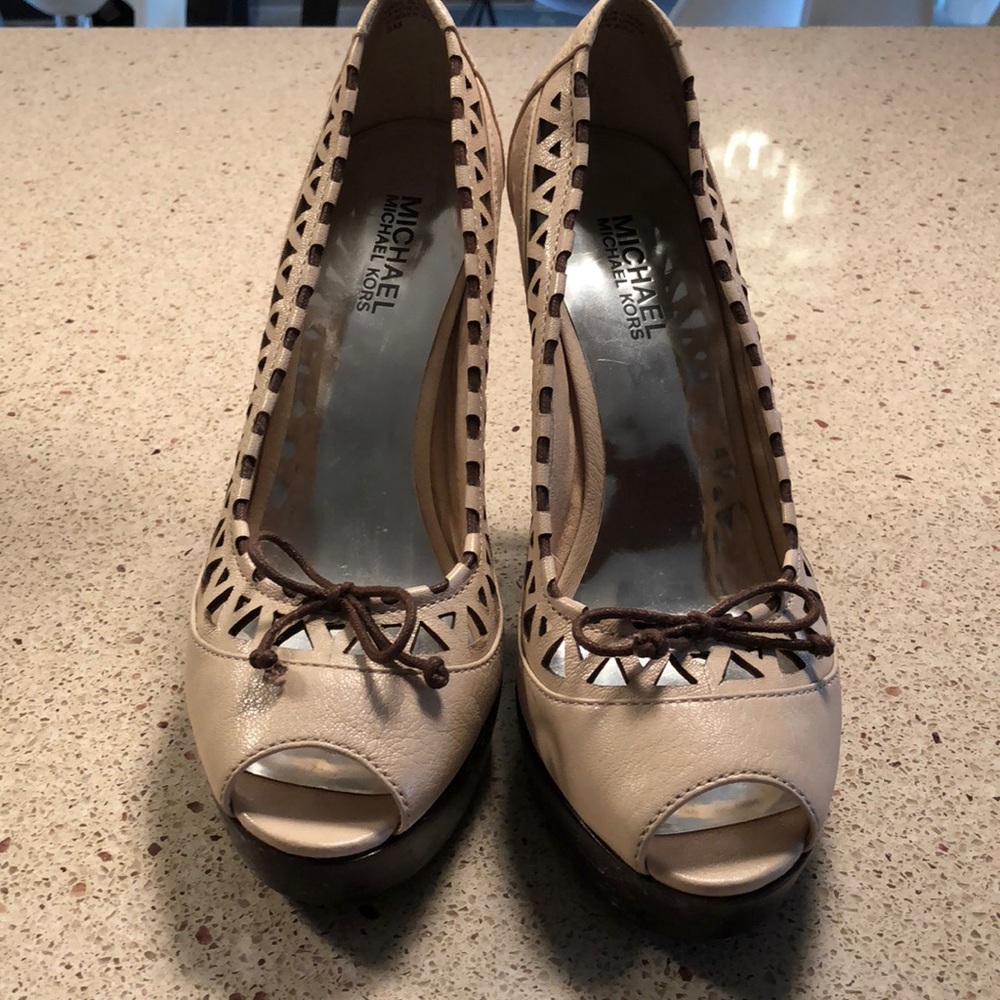 Michael Kors Cut Out Leather Heel